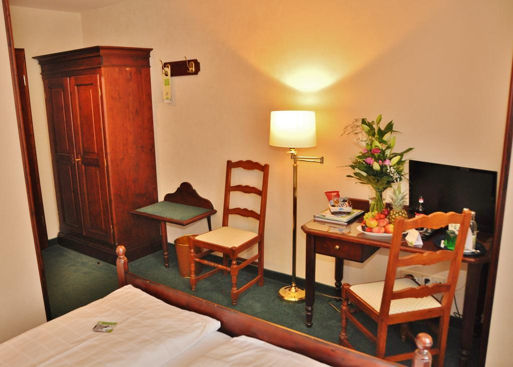 Flair-Hotel Waldfrieden Oberweißbach Exterior foto